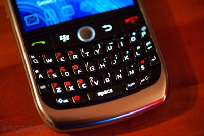 đập hộp blackberry curve 8900 - 19