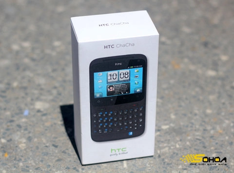 đập hộp htc chacha màu đen ở vn - 2