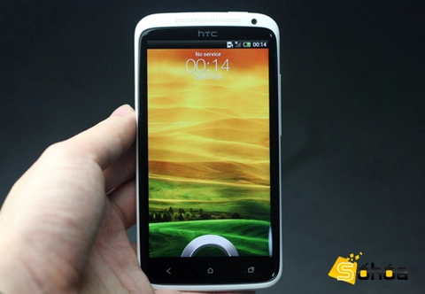 đập hộp htc one x đầu tiên về vn - 7