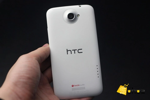 đập hộp htc one x đầu tiên về vn - 8