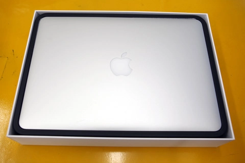 Đập hộp macbook pro retina 13 inch tại tp hcm - 2