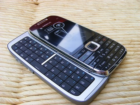 đập hộp nokia e75 - 8