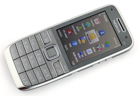 đập hộp smartphone siêu mỏng nokia e52 - 5