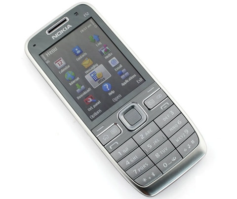 đập hộp smartphone siêu mỏng nokia e52 - 6