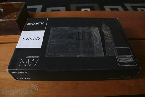 đập hộp sony vaio nw giá thấp - 1