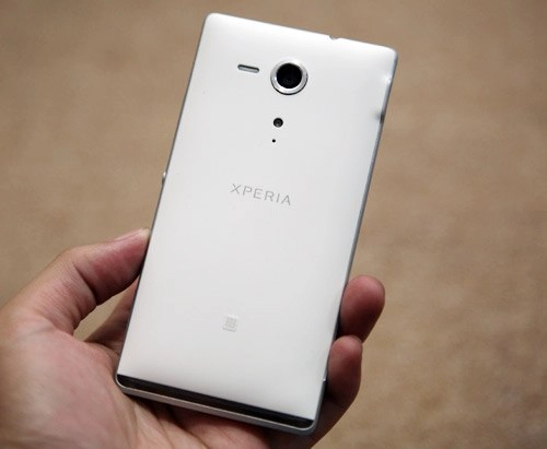 đập hộp sony xperia sp tại việt nam - 4