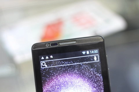 Điện thoại trung quốc màn hình 5 inch tại vcw 2012 - 3