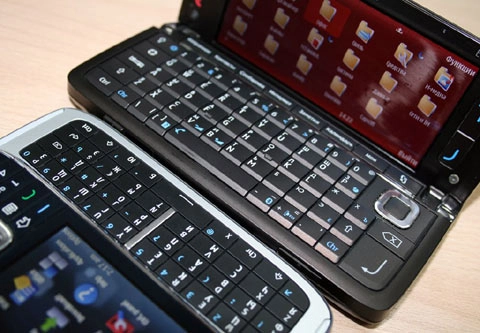 Dòng họ nokia e-series có bàn phím qwerty - 4