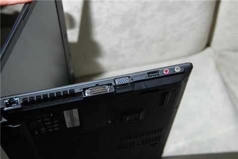 Dòng laptop intel culv thứ hai của acer - 10