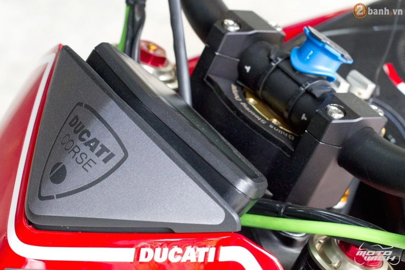 Ducati hypermotard 1100 evo sp với bản độ đầy sang chảnh - 2