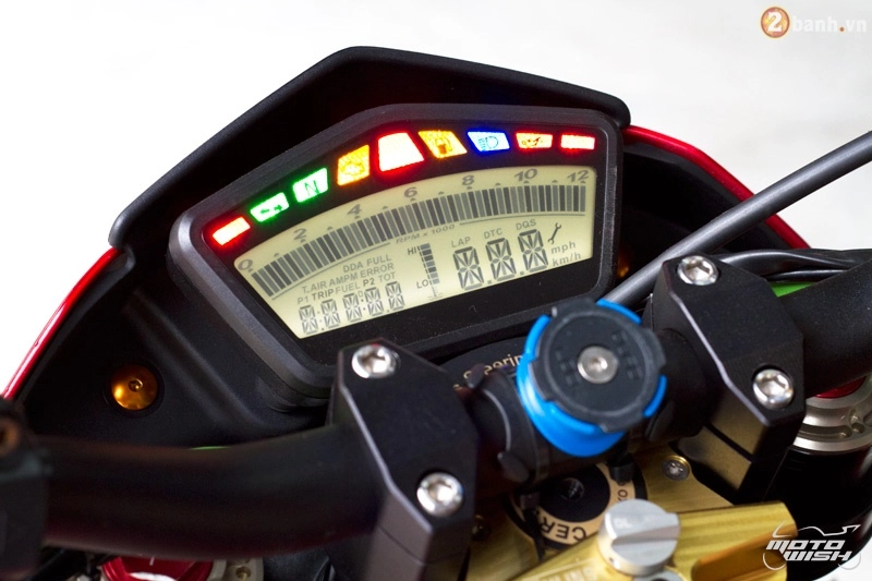 Ducati hypermotard 1100 evo sp với bản độ đầy sang chảnh - 3