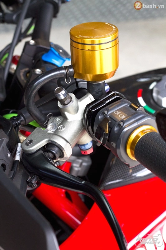 Ducati hypermotard 1100 evo sp với bản độ đầy sang chảnh - 7