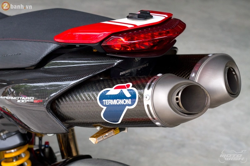 Ducati hypermotard 1100 evo sp với bản độ đầy sang chảnh - 16