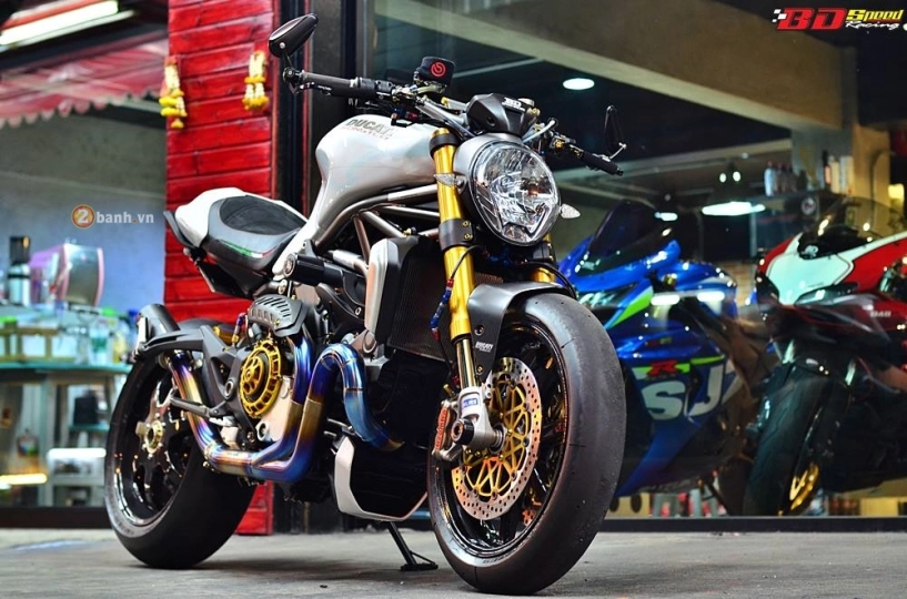 Ducati monster 1200 độ siêu khủng với loạt đồ chơi đắt giá - 11