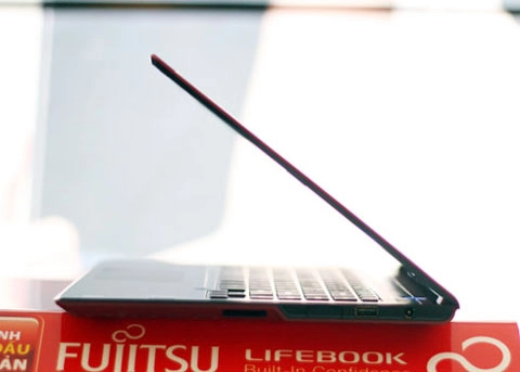 Fujitsu ra ultrabook đầu tiên tại vn - 3