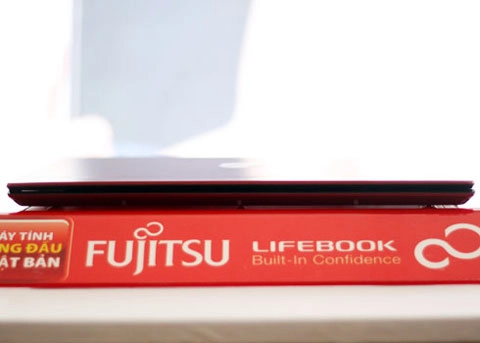 Fujitsu ra ultrabook đầu tiên tại vn - 6