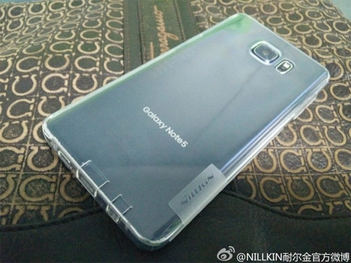 Galaxy note 5 lộ diện với mặt lưng cong - 1