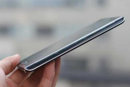Galaxy note edge màn hình cong sắp được bán chính hãng - 2
