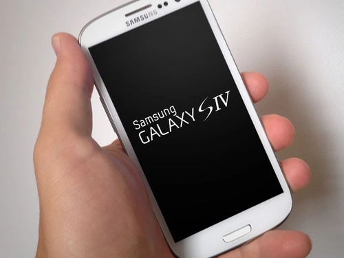 Galaxy s iv có thể dùng camera 13 chấm - 1
