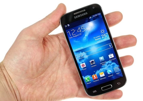 Galaxy s4 thu nhỏ được bán từ 206 - 2