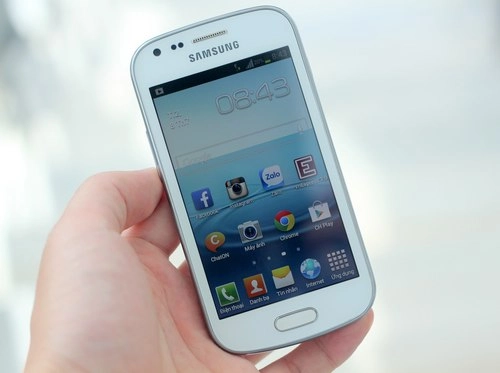 Galaxy trend - smartphone phổ thông kiểu dáng giống note - 1