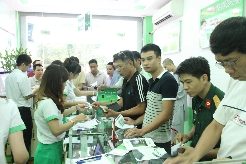 Gần 1000 người đặt mua smartphone irevo vỏ thép - 2
