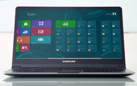 Hai laptop windows 8 đầu tiên từsamsung so dáng - 2