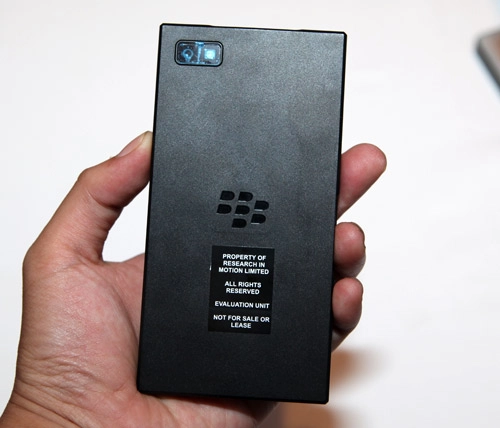Hình ảnh blackberry dev alpha b - 3