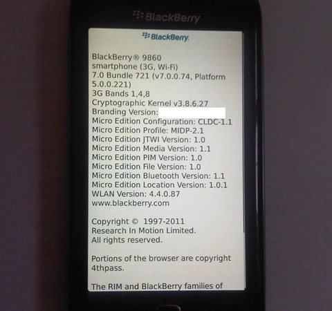 Hình ảnh mới của blackberry bold touch - 2