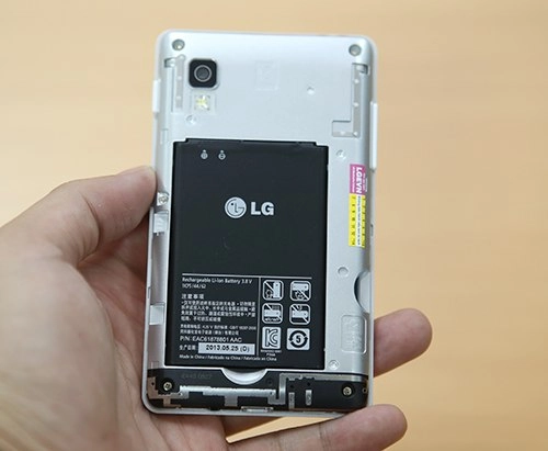 Hình ảnh thực tế lg optimus l4 tại tp hcm - 5