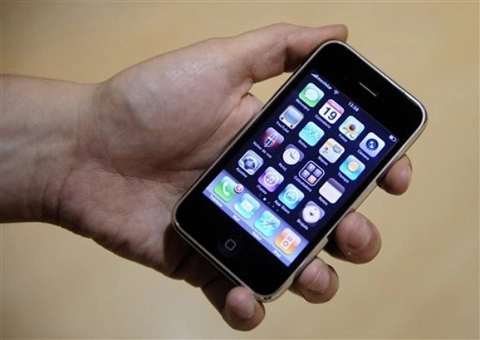 Iphone 3gs đến tay người dùng - 6