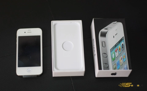 Iphone 4 màu trắng đầu tiên về vn - 2