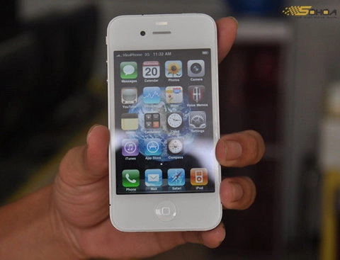 Iphone 4 màu trắng lạ 64gb tại vn - 1
