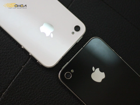 Iphone 4 trắng và đen so dáng ở vn - 5