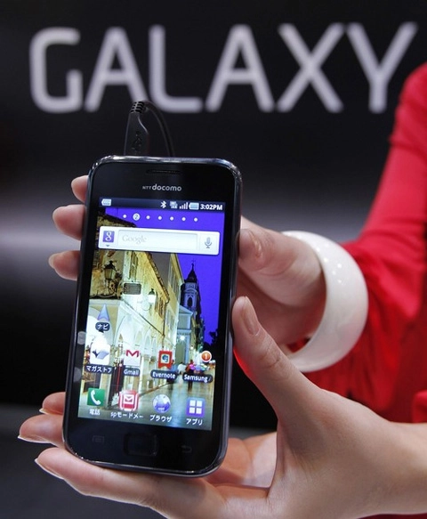 Iphone 4 và galaxy s thắng lớn năm 2010 - 2