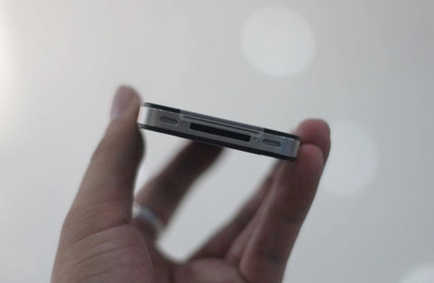 Iphone 4s chính hãng ế ẩm ngày ra mắt - 9