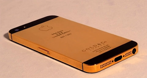 Iphone 5 đầu tiên được dát vàng 24 carat - 4