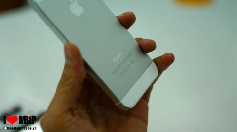 Iphone 5 đầu tiên về việt nam - 2