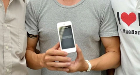 Iphone 5 đầu tiên về việt nam - 12