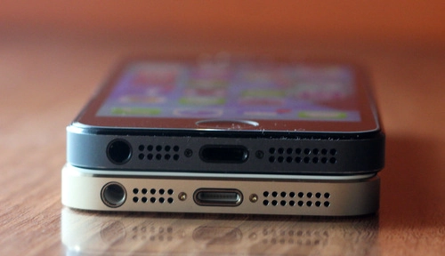 Iphone 5s đọ thiết kế với iphone 5 - 8