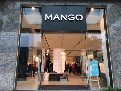 Khai trương mango mega store tại vincom nguyễn chí thanh - 1