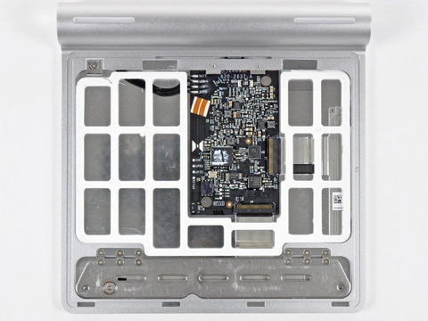 Khám phá nội tạng magic trackpad của apple - 4