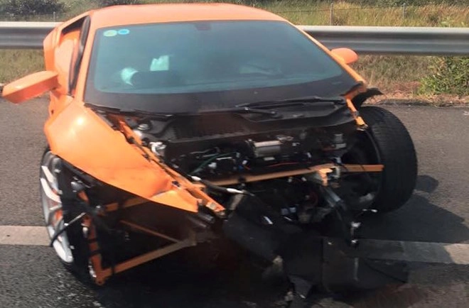 Lamborghini huracan bị tai nạn ở cao tốc long thành quận 9 tp hcm - 2