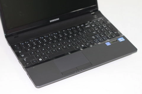 Laptop chạy chip ivy bridge giá rẻ của samsung - 5