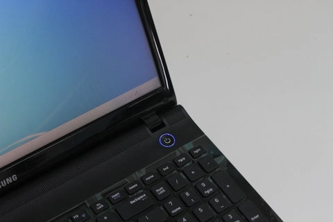 Laptop chạy chip ivy bridge giá rẻ của samsung - 6