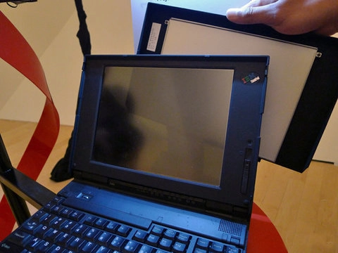 Laptop thinkpad tròn 20 tuổi - 5