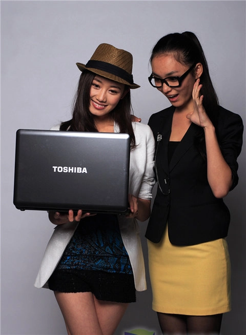 Laptop toshiba chạy windows 7 cho châu á - 2