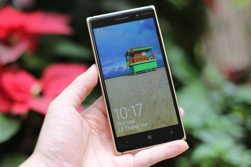 Lumia 830 phiên bản vàng có giá 799 triệu đồng - 2