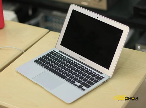 Macbook air 2010 đã có mặt tại vn - 2