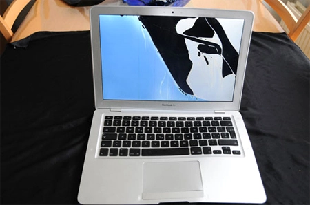 Macbook air thử sức bền - 3